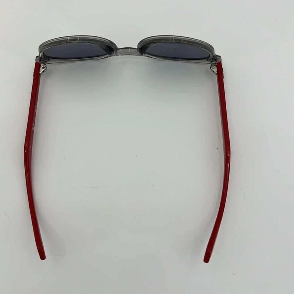 Ray-Ban used ray